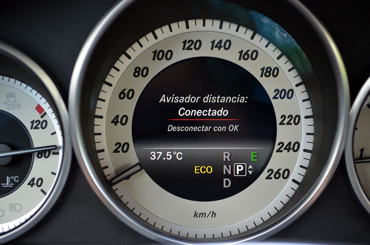 Mercedes Clase E 220 Cdi Avantgarde 7G-Tronic 170cv  - Foto 29