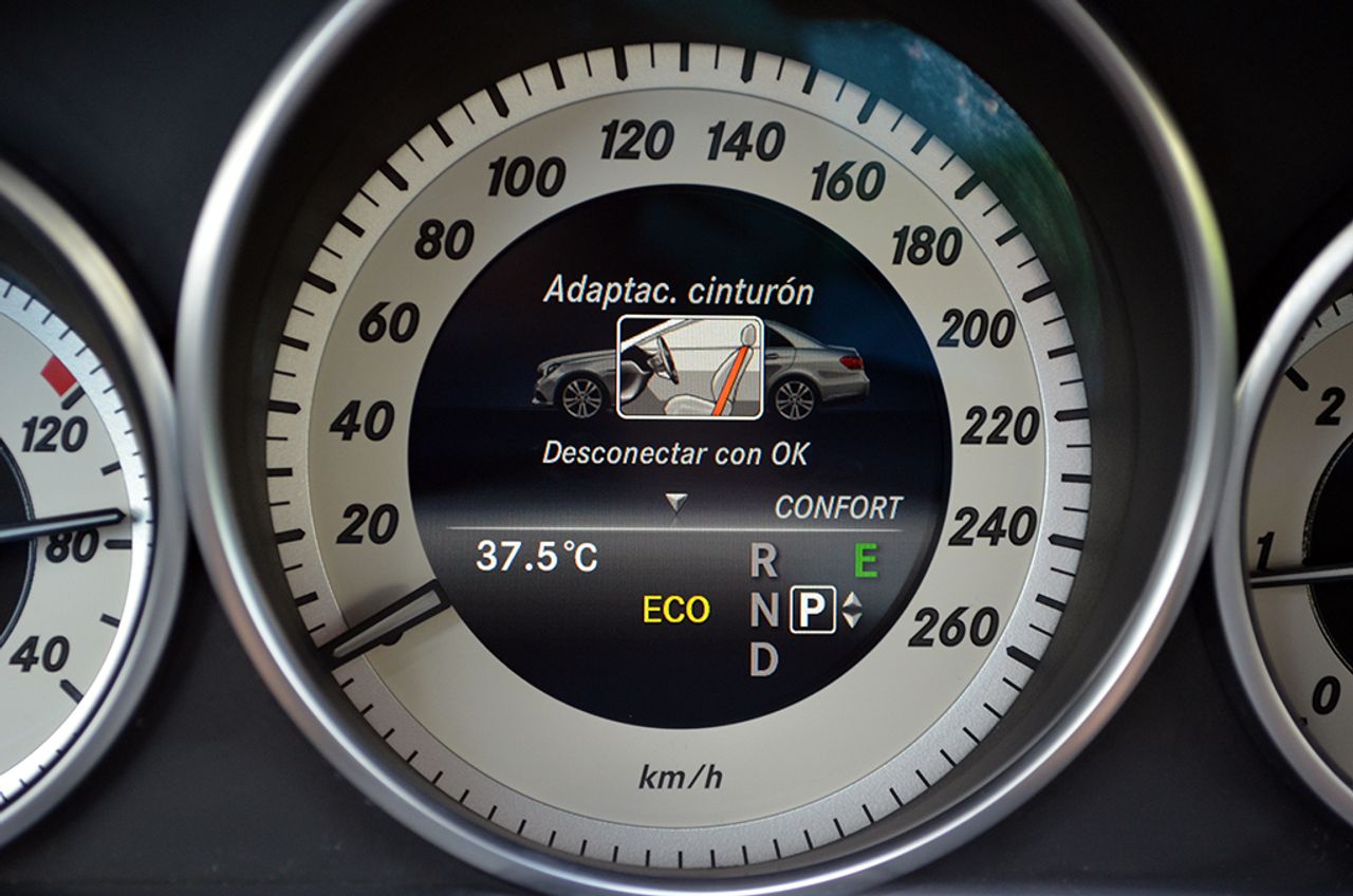 Mercedes Clase E 220 Cdi Avantgarde 7G-Tronic 170cv  - Foto 38