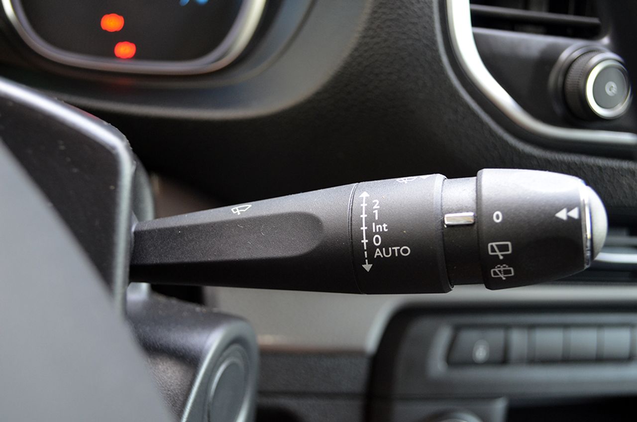 Citroën ë-Spacetourer M 136cv Feel 50kWh 8 plazas  - Foto 25