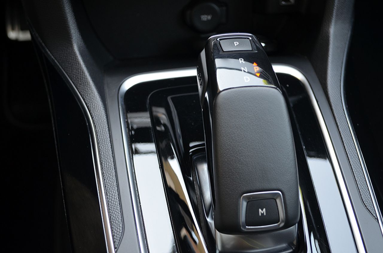 Peugeot 308 2.0 BlueHDI 180cv EAT8 GT  - Foto 29