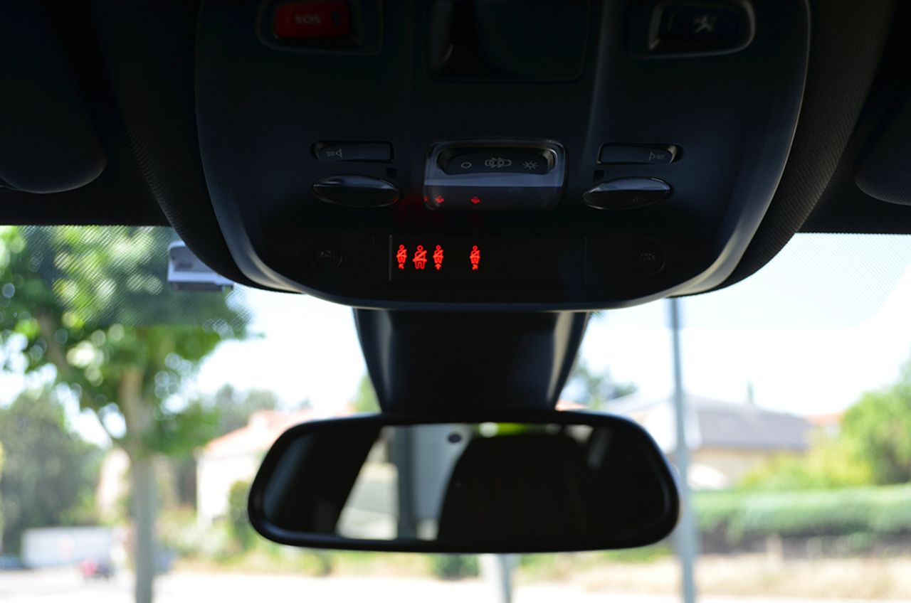 Peugeot 308 2.0 BlueHDI 180cv EAT8 GT  - Foto 18