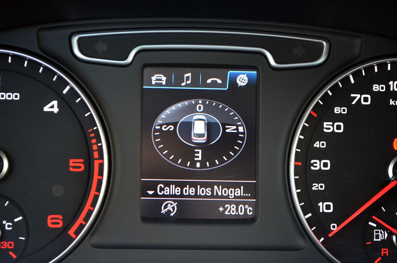 Audi Q3 2.0 Tdi 140cv Ambition  - Foto 27