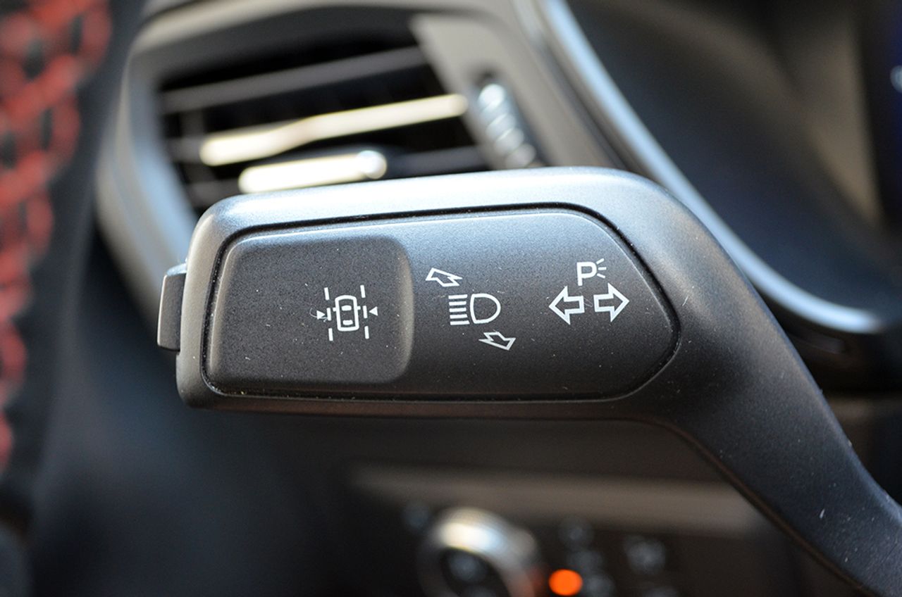 Ford Kuga 2.0 EcoBlue MHEV 150cv ST-Line X  - Foto 21