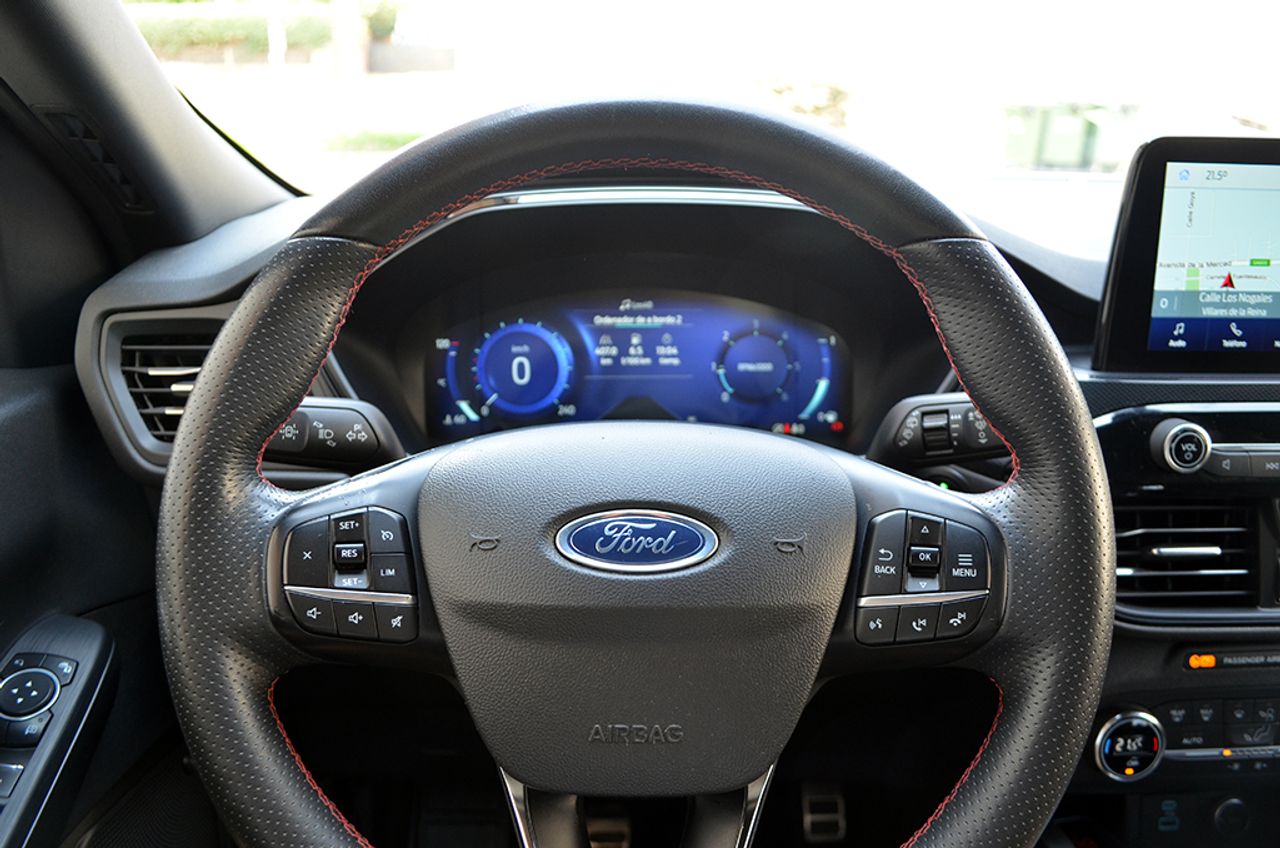 Ford Kuga 2.0 EcoBlue MHEV 150cv ST-Line X  - Foto 18