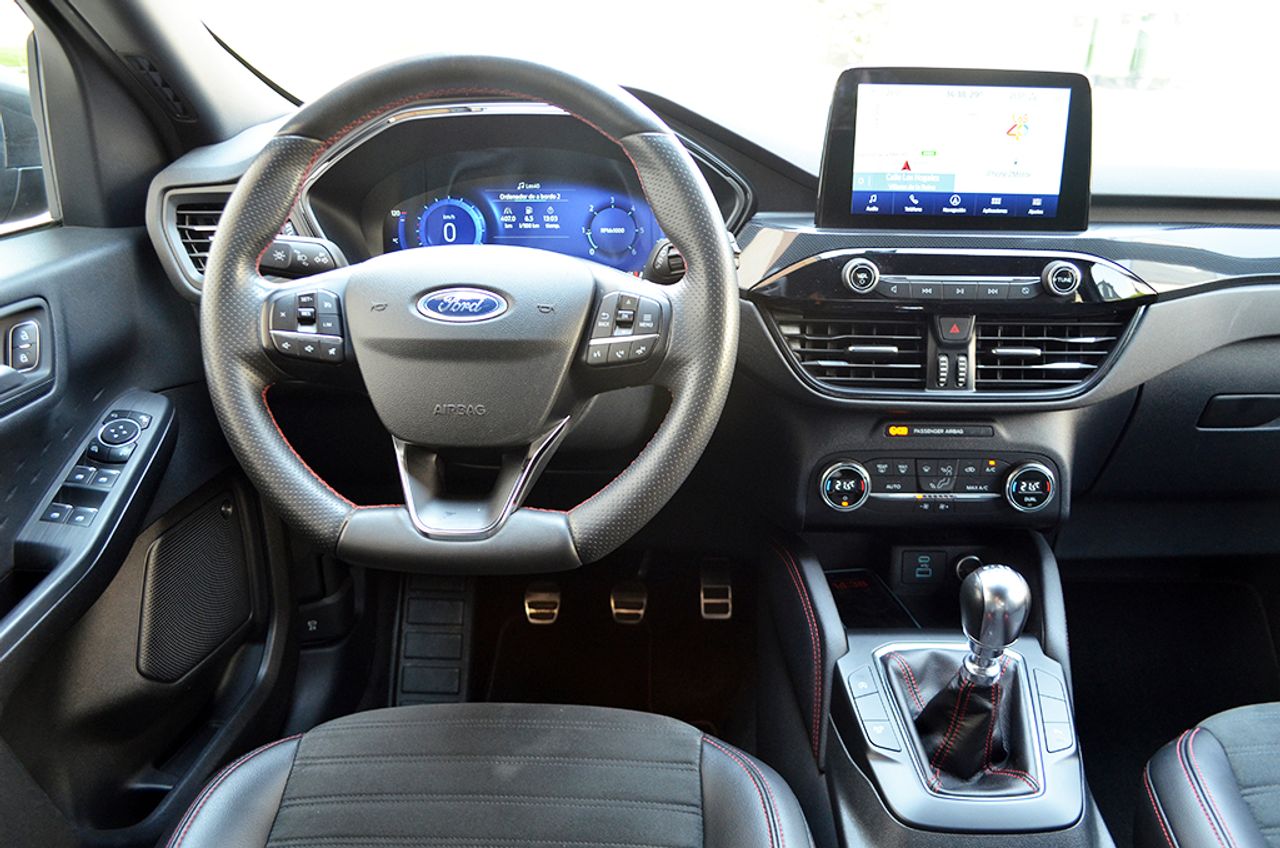 Ford Kuga 2.0 EcoBlue MHEV 150cv ST-Line X  - Foto 14