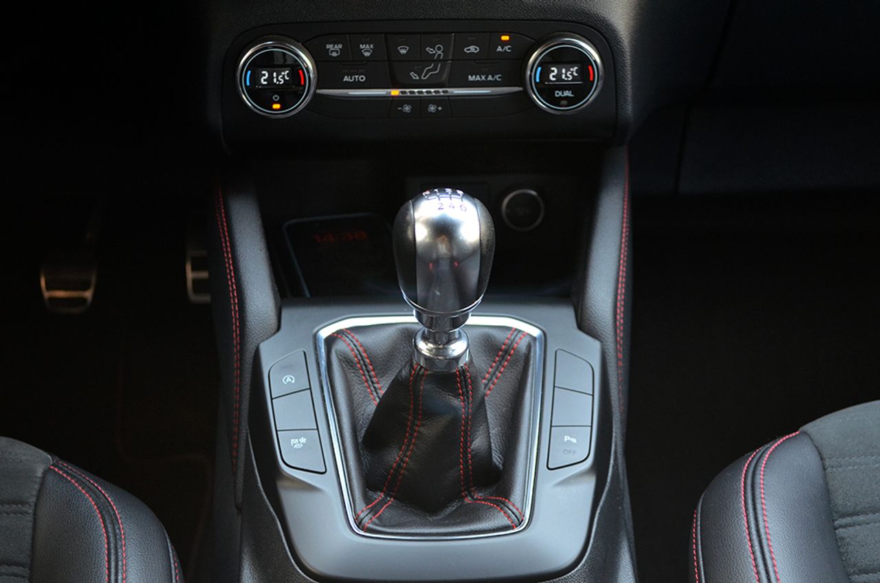 Ford Kuga 2.0 EcoBlue MHEV 150cv ST-Line X  - Foto 15