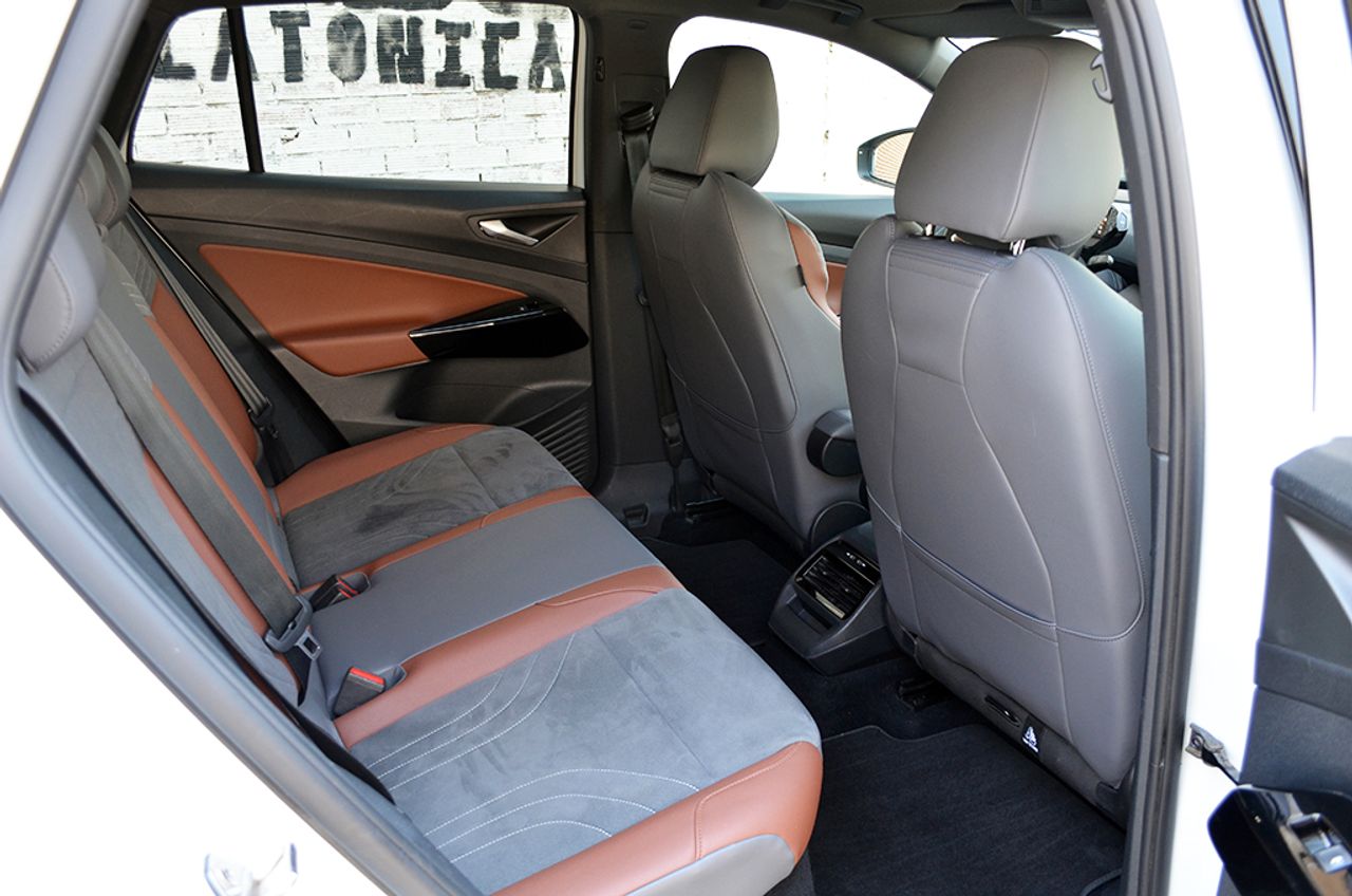 Volkswagen ID.4 1st edition Pro Performance 204cv 82kWh  - Foto 12