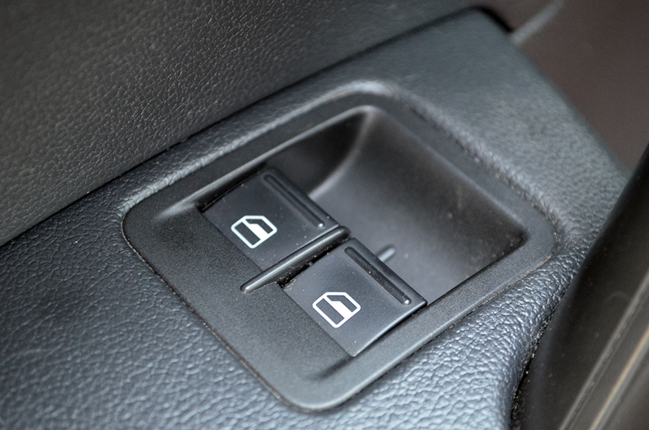 Volkswagen Caddy 2.0 Tdi 102cv 5 plazas - Foto 26