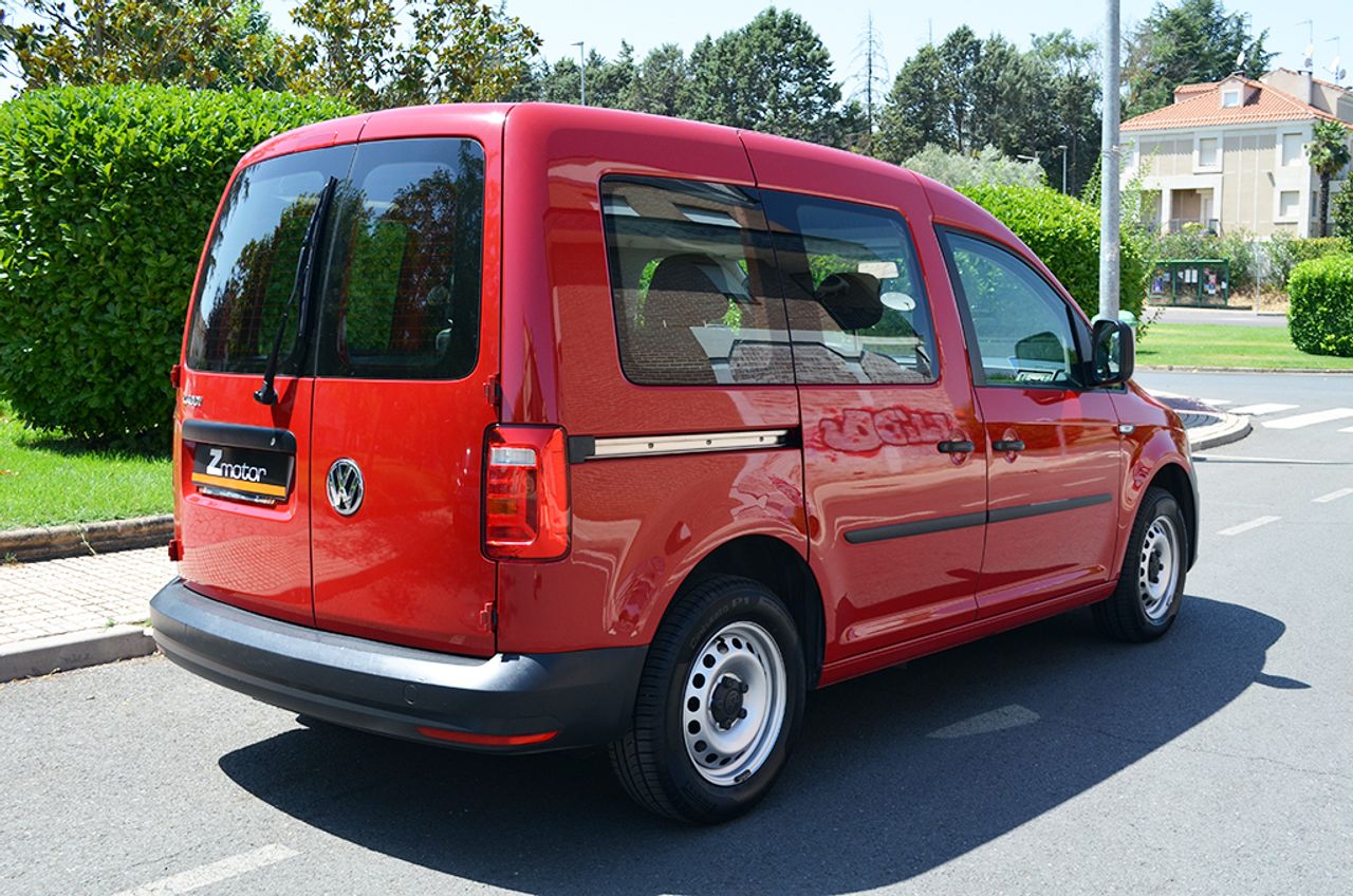 Volkswagen Caddy 2.0 Tdi 102cv 5 plazas - Foto 4