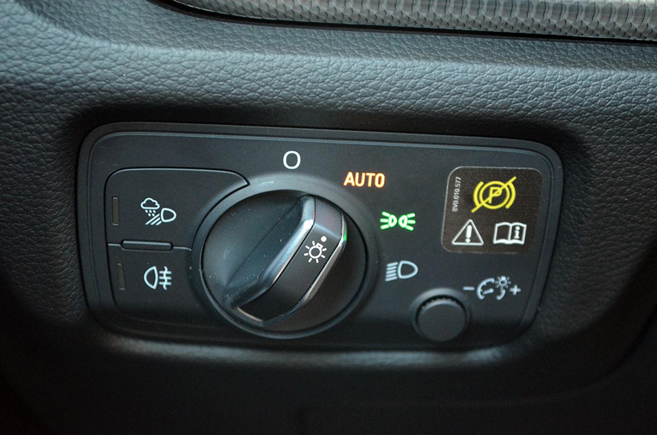 Audi A3 Sportback 1.0 Tfsi 116cv Design Edition  - Foto 46