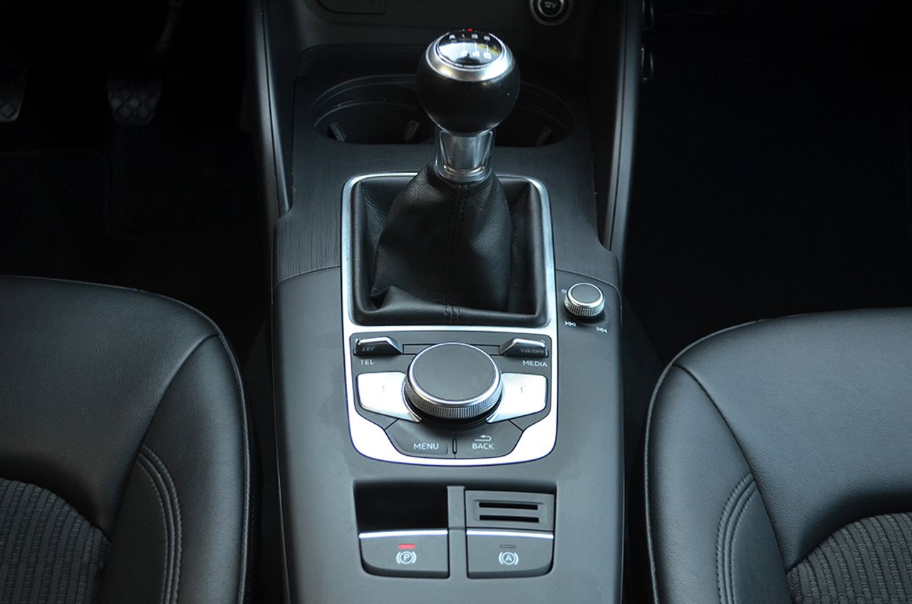 Audi A3 Sportback 1.0 Tfsi 116cv Design Edition  - Foto 15