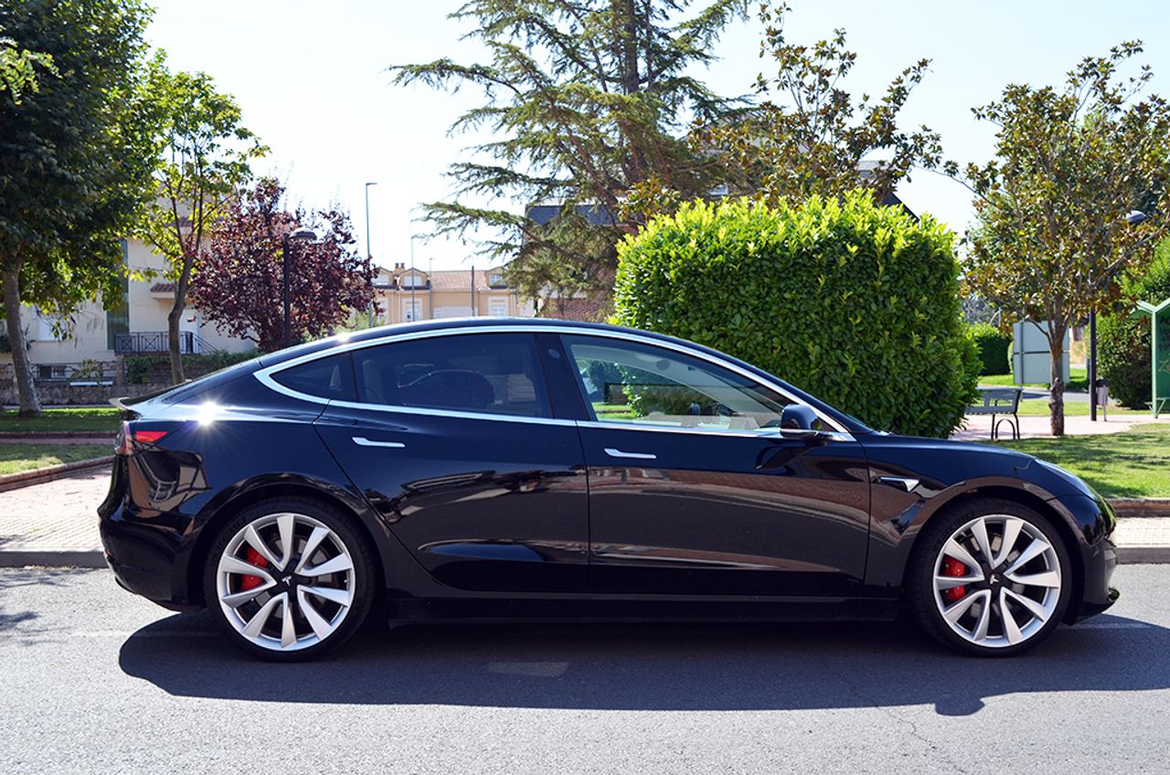 Tesla Model 3 Performance AWD  - Foto 5
