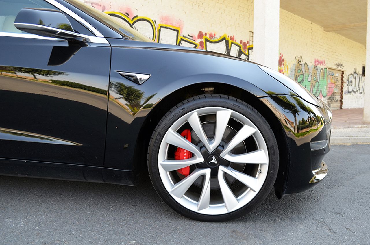 Tesla Model 3 Performance AWD  - Foto 70