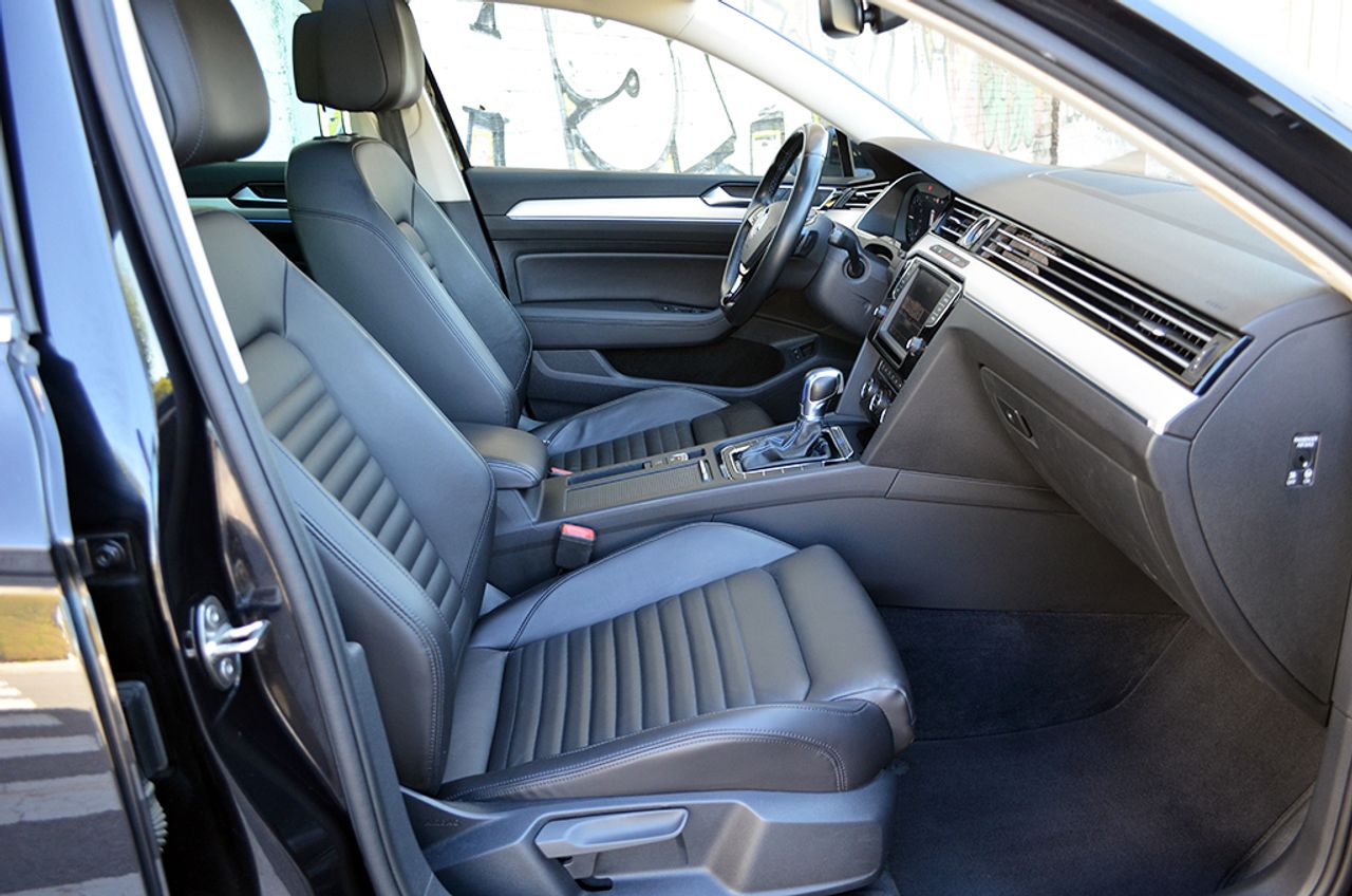 Volkswagen Passat Variant GTE PHEV 218cv  - Foto 13
