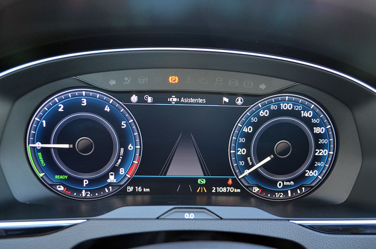 Volkswagen Passat Variant GTE PHEV 218cv  - Foto 36