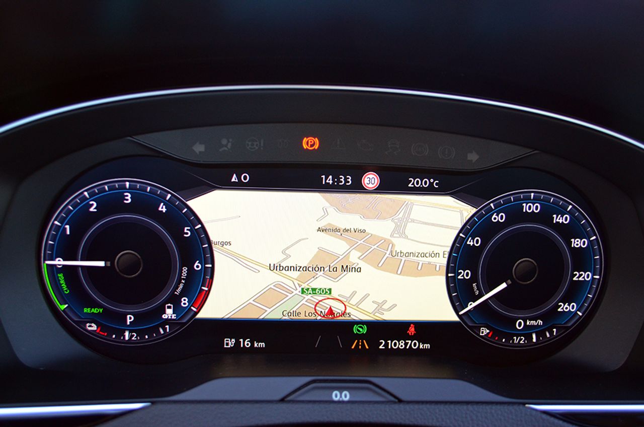 Volkswagen Passat Variant GTE PHEV 218cv  - Foto 11