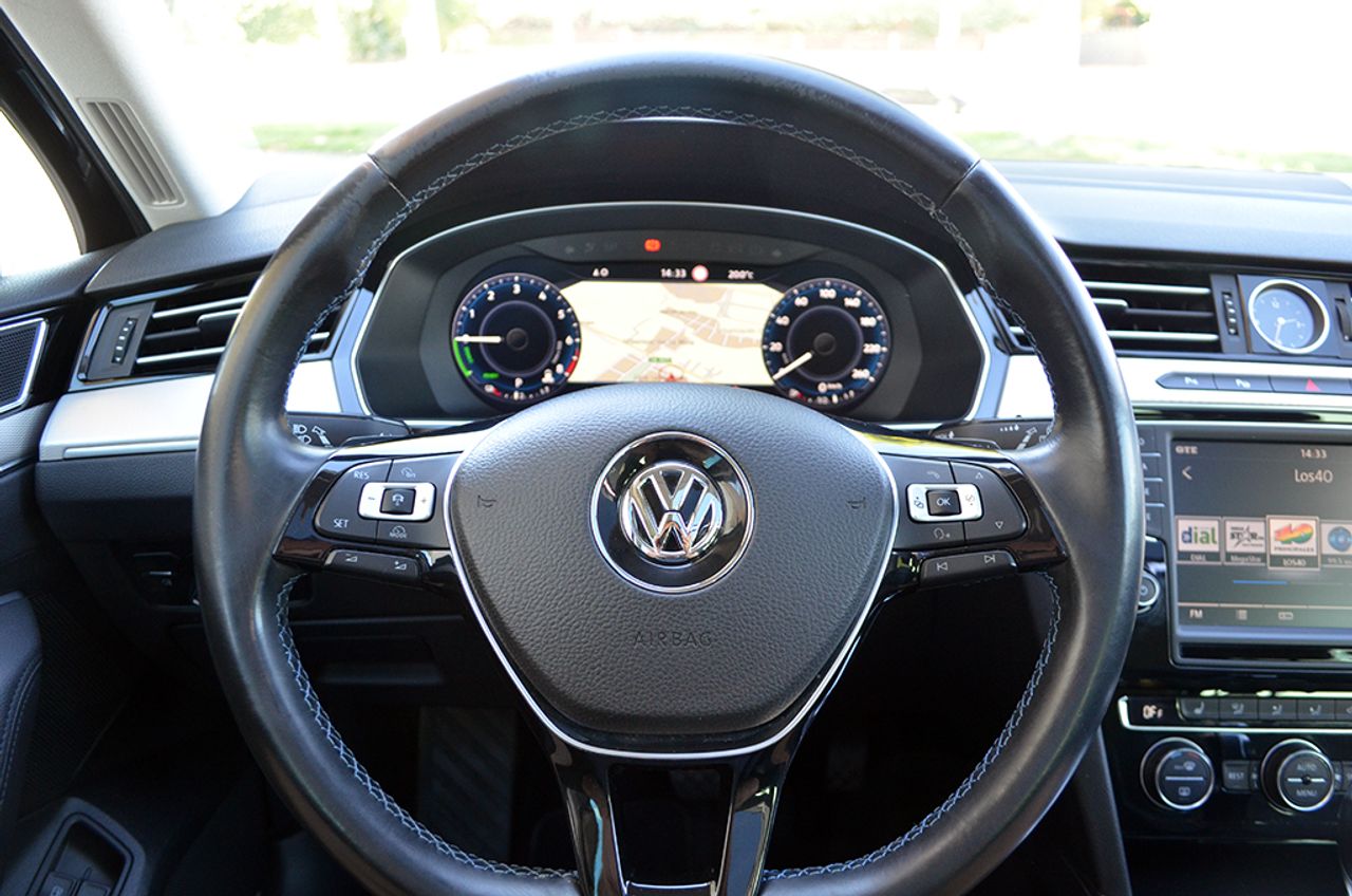 Volkswagen Passat Variant GTE PHEV 218cv  - Foto 19