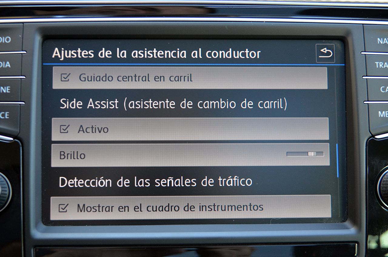 Volkswagen Passat Variant GTE PHEV 218cv  - Foto 63