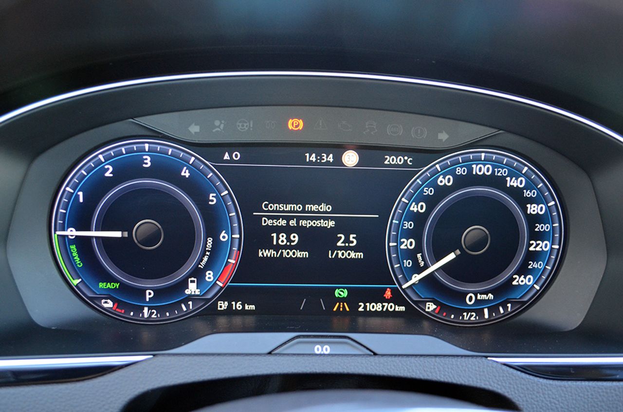 Volkswagen Passat Variant GTE PHEV 218cv  - Foto 34