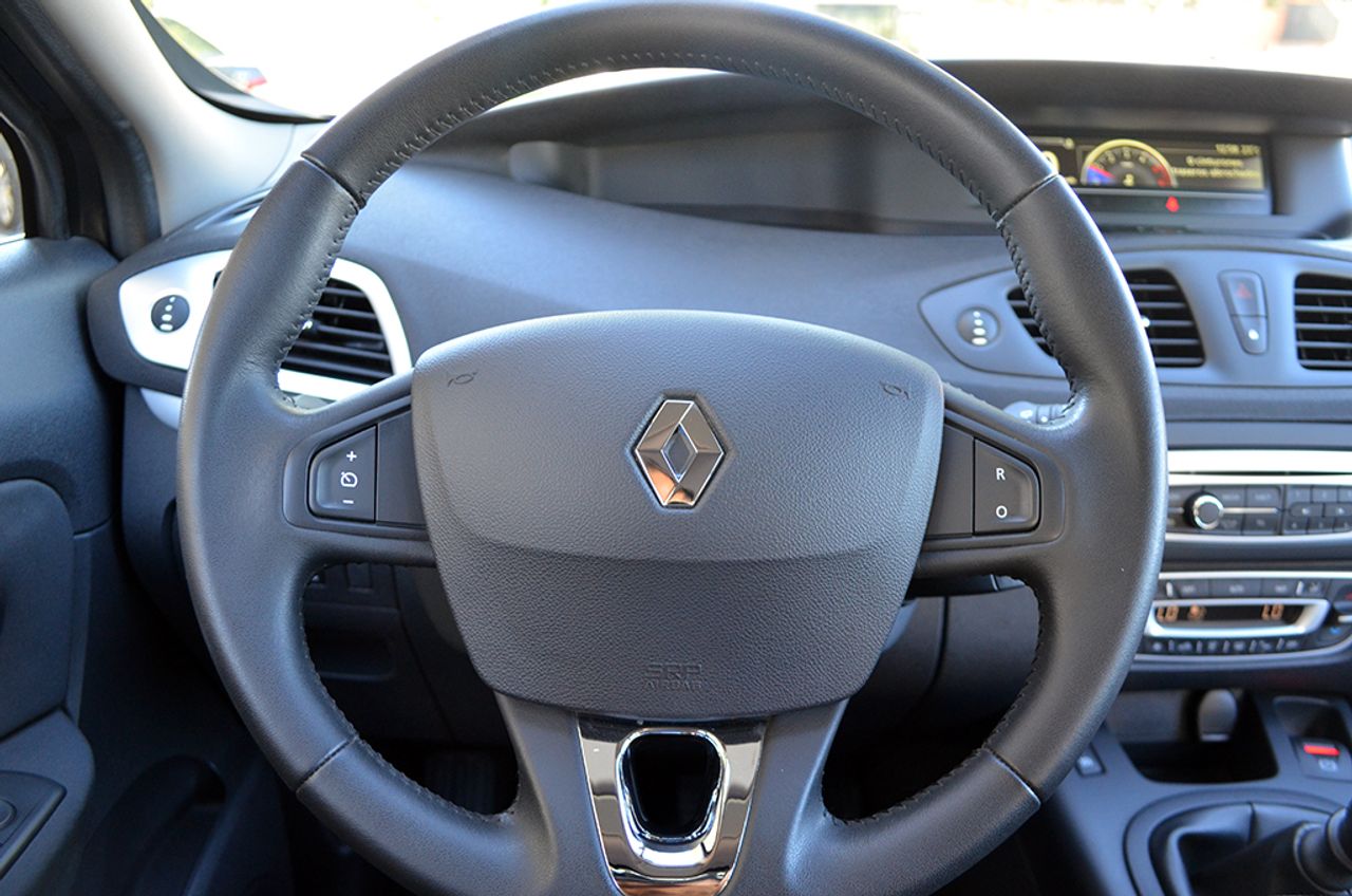 Renault Scénic 1.5 Dci 95cv Expression  - Foto 17