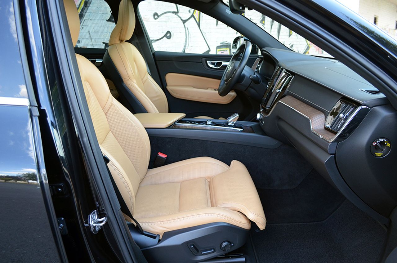 Volvo XC60 T6 Twin Recharge Inscription PHEV 340cv  - Foto 13