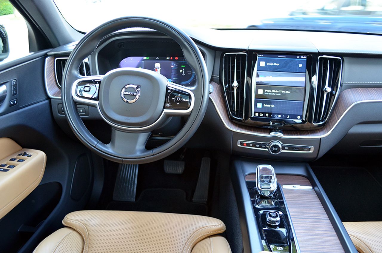 Volvo XC60 T6 Twin Recharge Inscription PHEV 340cv  - Foto 14