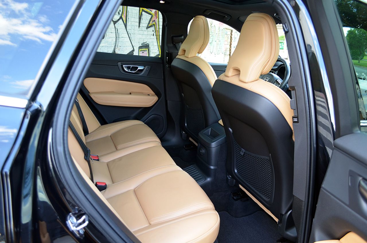 Volvo XC60 T6 Twin Recharge Inscription PHEV 340cv  - Foto 12