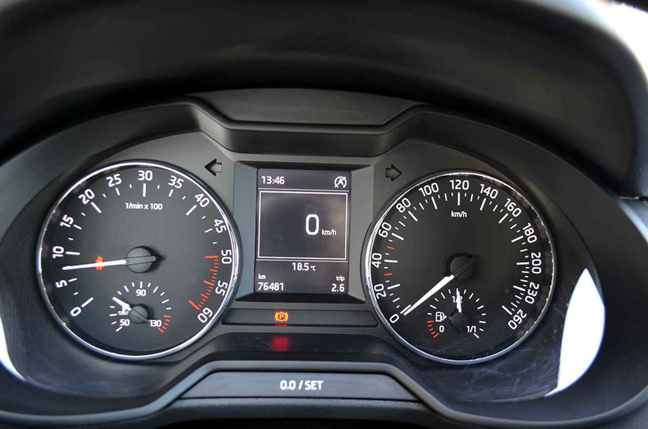 Skoda Octavia 1.6 Tdi 105cv Ambition - Foto 11