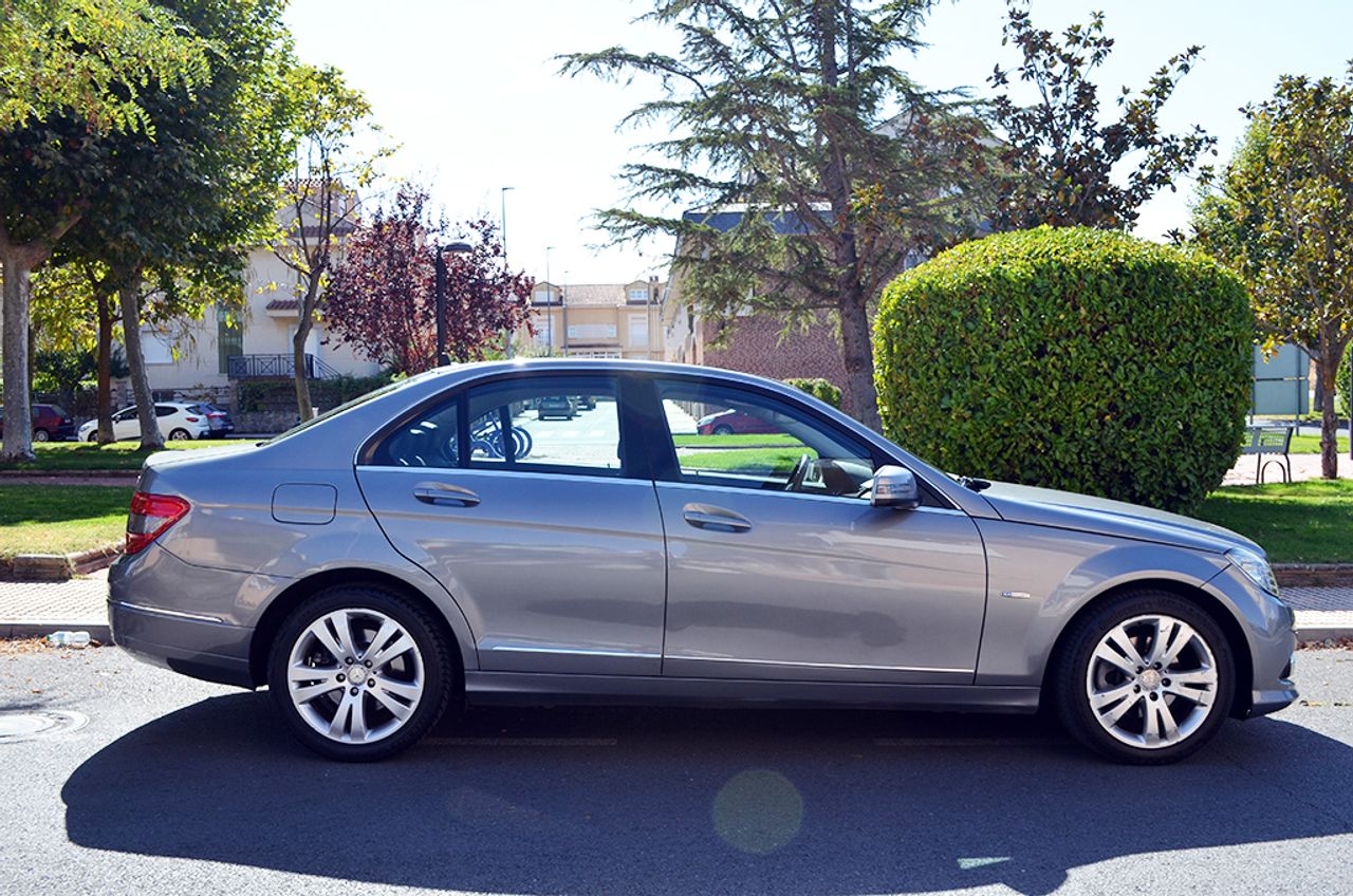 Mercedes Clase C 220 Cdi Avantgarde 170cv - Foto 5