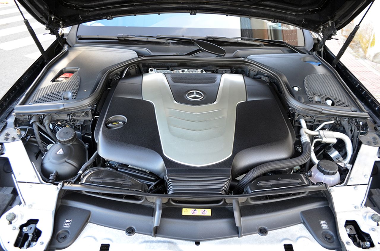 Mercedes Clase E 350d 4MATIC 9G-Tronic 258cv AMG - Foto 92