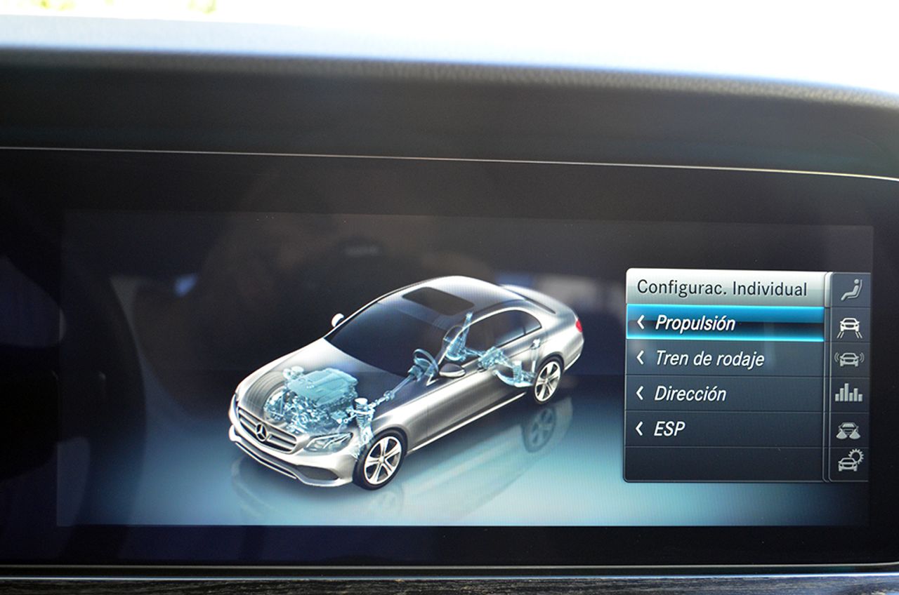 Mercedes Clase E 350d 4MATIC 9G-Tronic 258cv AMG - Foto 63