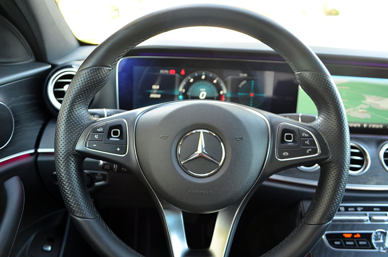 Mercedes Clase E 350d 4MATIC 9G-Tronic 258cv AMG - Foto 19