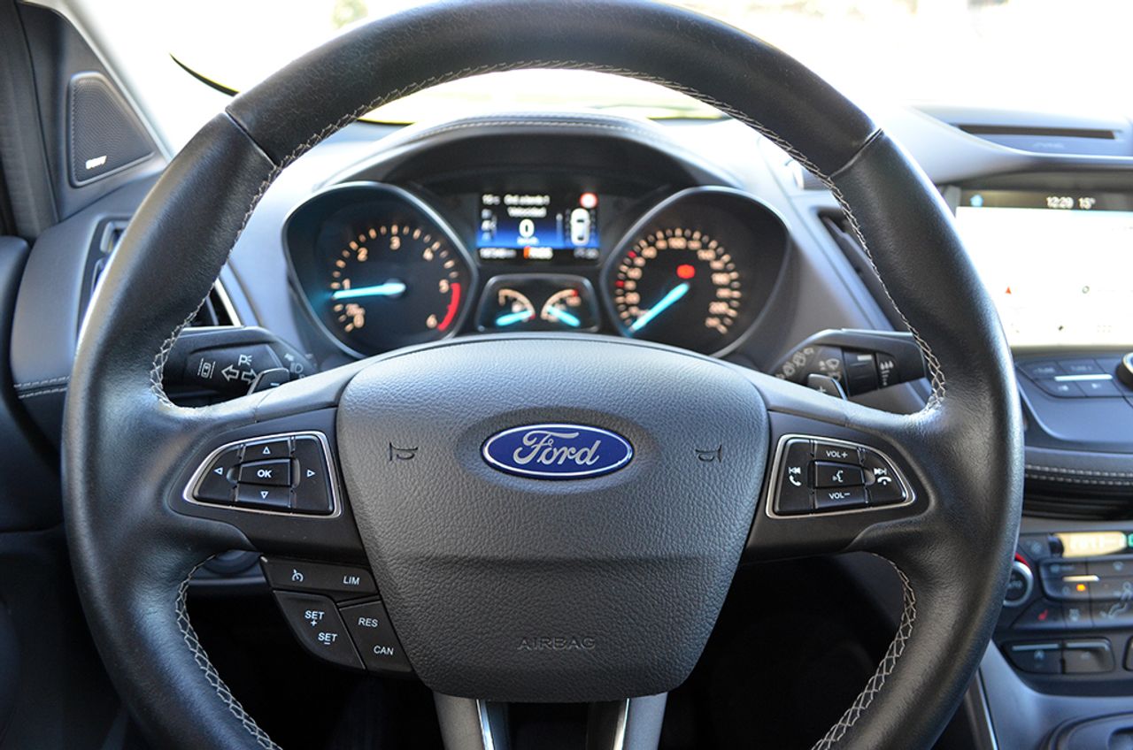 Ford Kuga 2.0 Tdci 180cv 4x4 Powershift Vignale - Foto 18