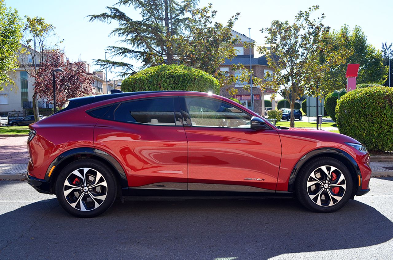 Ford Mustang Mach-E AWD Rango Extendido 351cv 99kWh - Foto 5