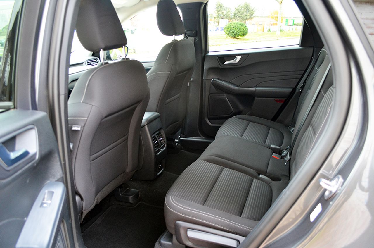 Ford Kuga 2.0 EcoBlue MHEV 150cv Titanium - Foto 9