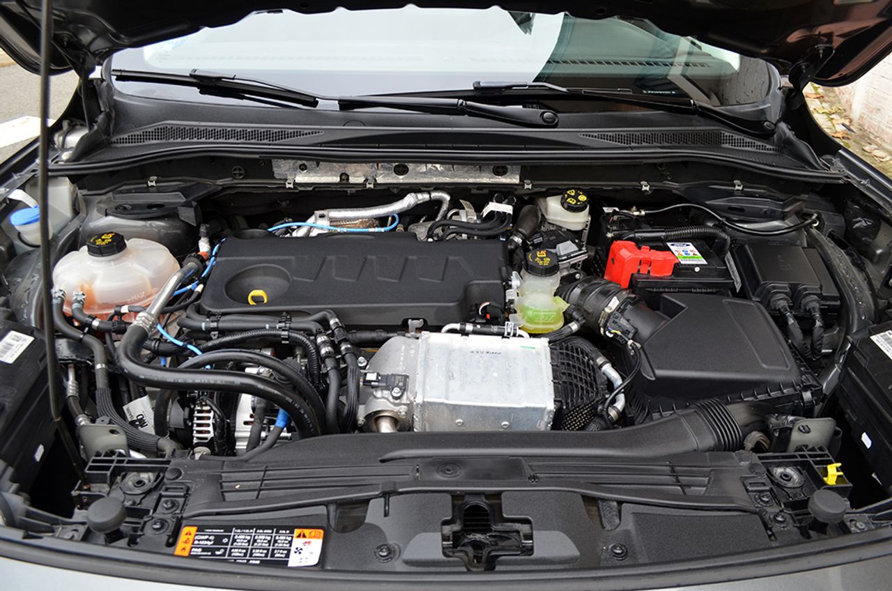 Ford Kuga 2.0 EcoBlue MHEV 150cv Titanium - Foto 73