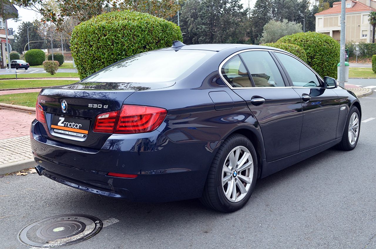 BMW Serie 5 530d xDrive Berlina - Foto 4