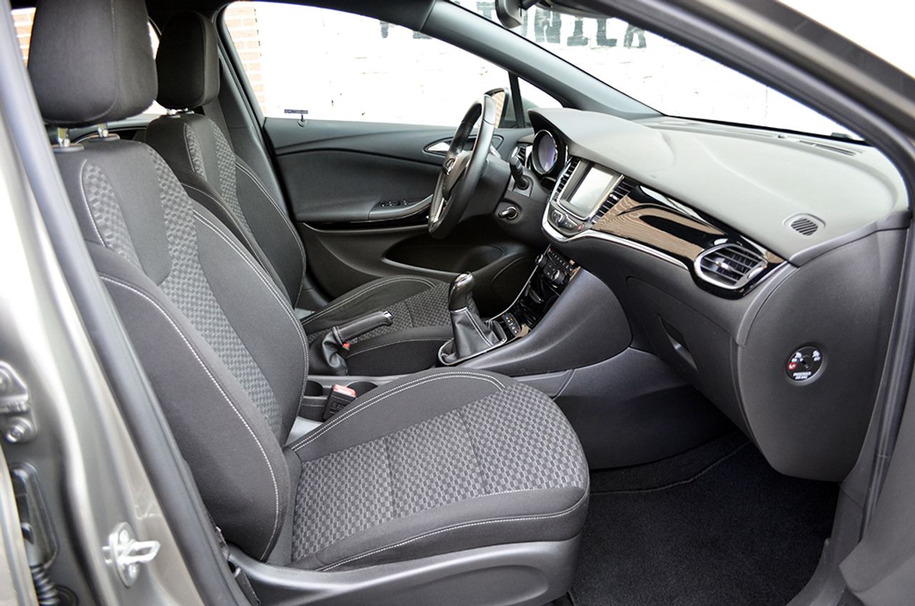 Opel Astra 5p Dynamic 1.6 CDTI 81 kW (110 CV) - Foto 13