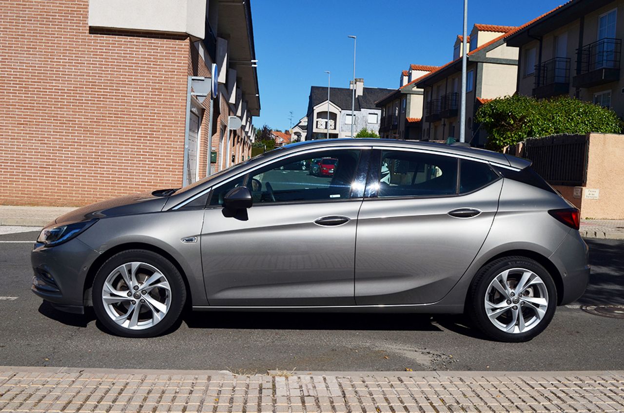 Opel Astra 5p Dynamic 1.6 CDTI 81 kW (110 CV) - Foto 61