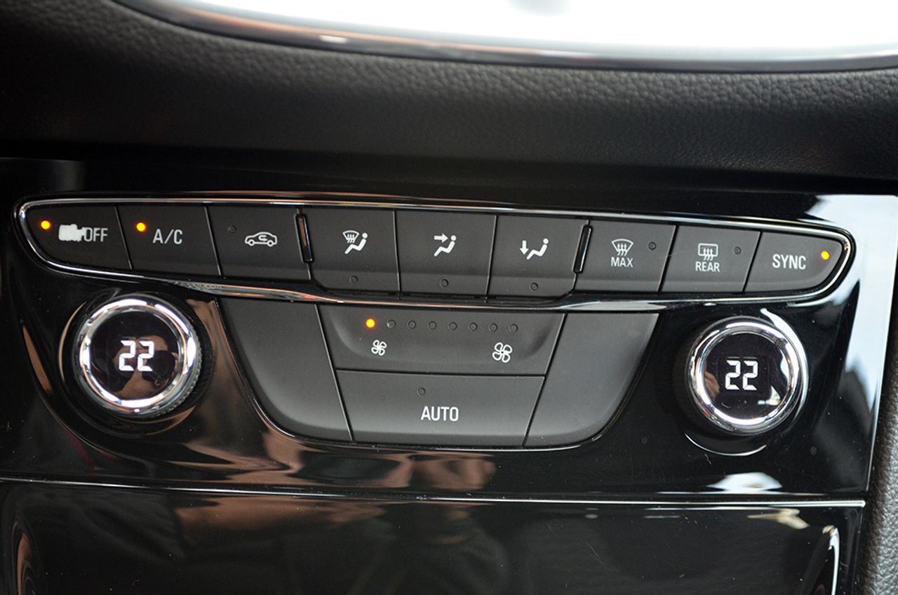 Opel Astra 5p Dynamic 1.6 CDTI 81 kW (110 CV) - Foto 26