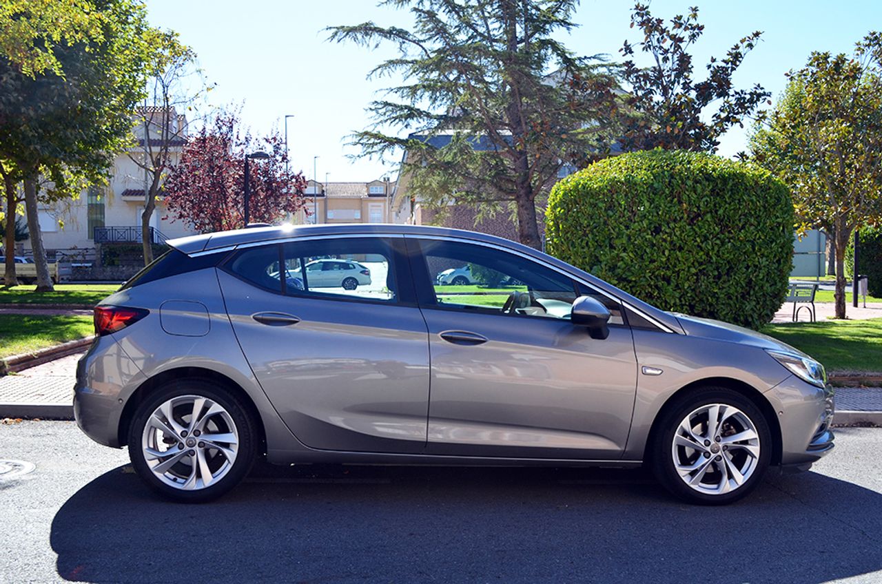 Opel Astra 5p Dynamic 1.6 CDTI 81 kW (110 CV) - Foto 5