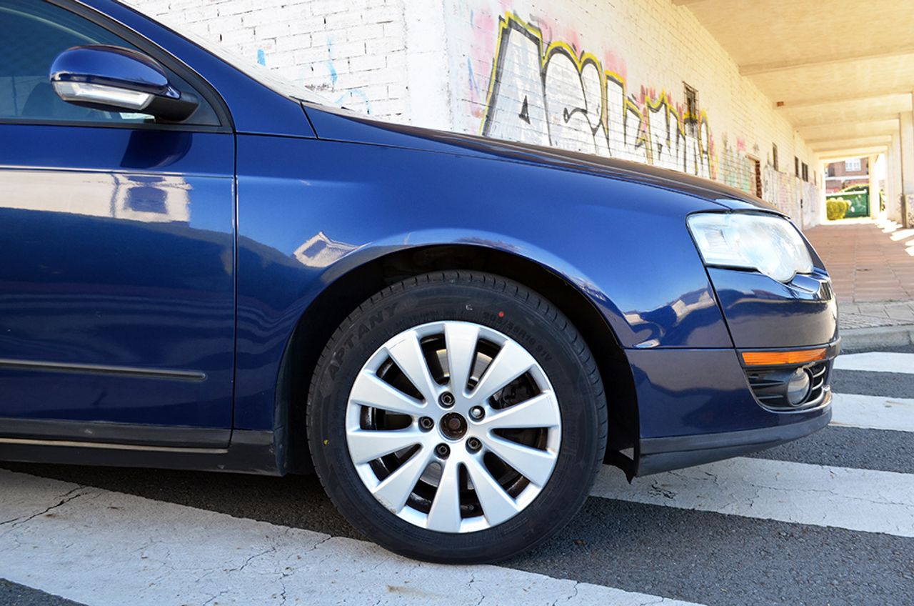 Volkswagen Passat Variant Advance Plus 2.0 TDI CR 140 CV DPF - Foto 36