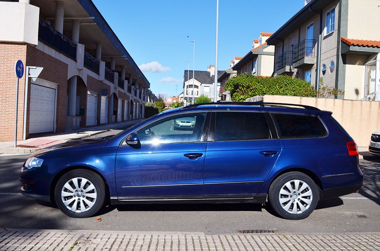 Volkswagen Passat Variant Advance Plus 2.0 TDI CR 140 CV DPF - Foto 38