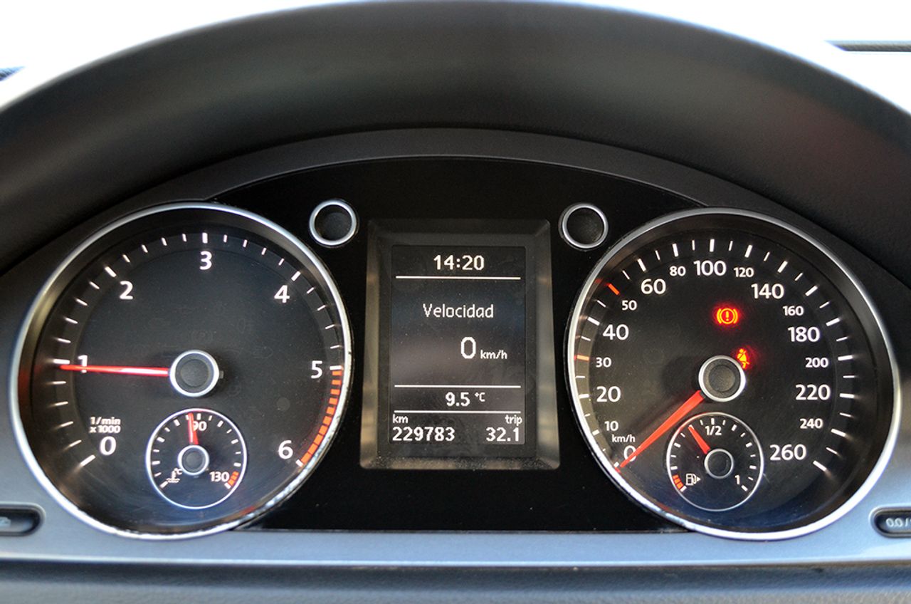 Volkswagen Passat Variant Advance Plus 2.0 TDI CR 140 CV DPF - Foto 11