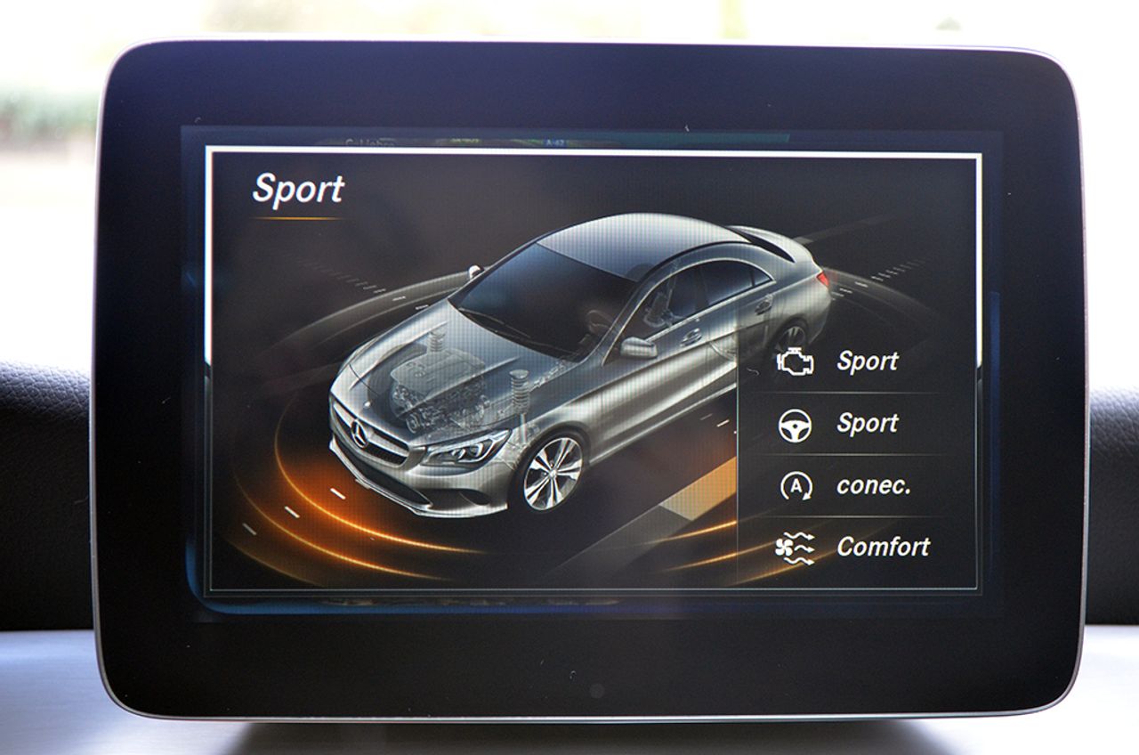 Mercedes Clase CLA 200d 136cv AMG - Foto 53