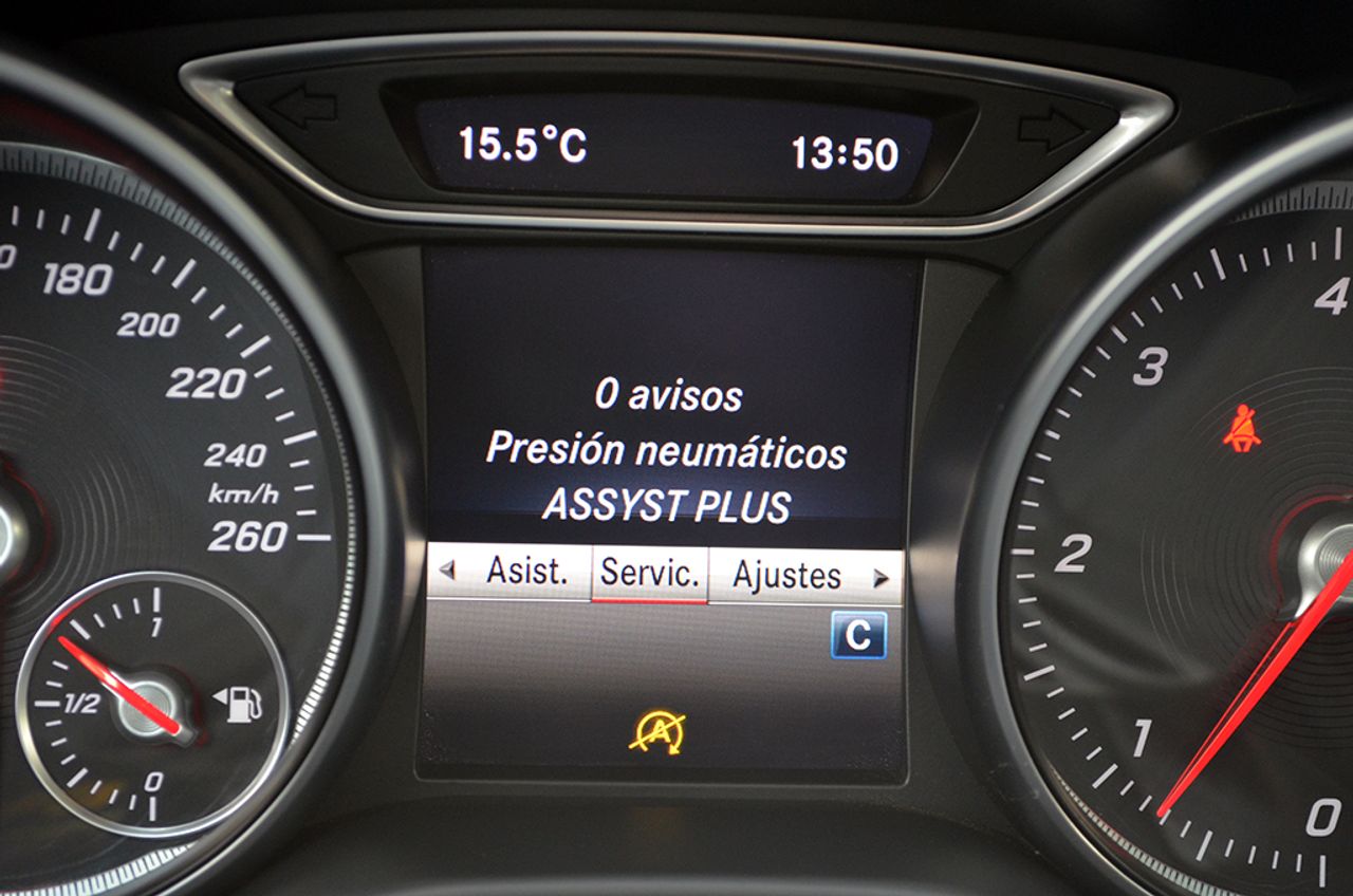 Mercedes Clase CLA 200d 136cv AMG - Foto 30