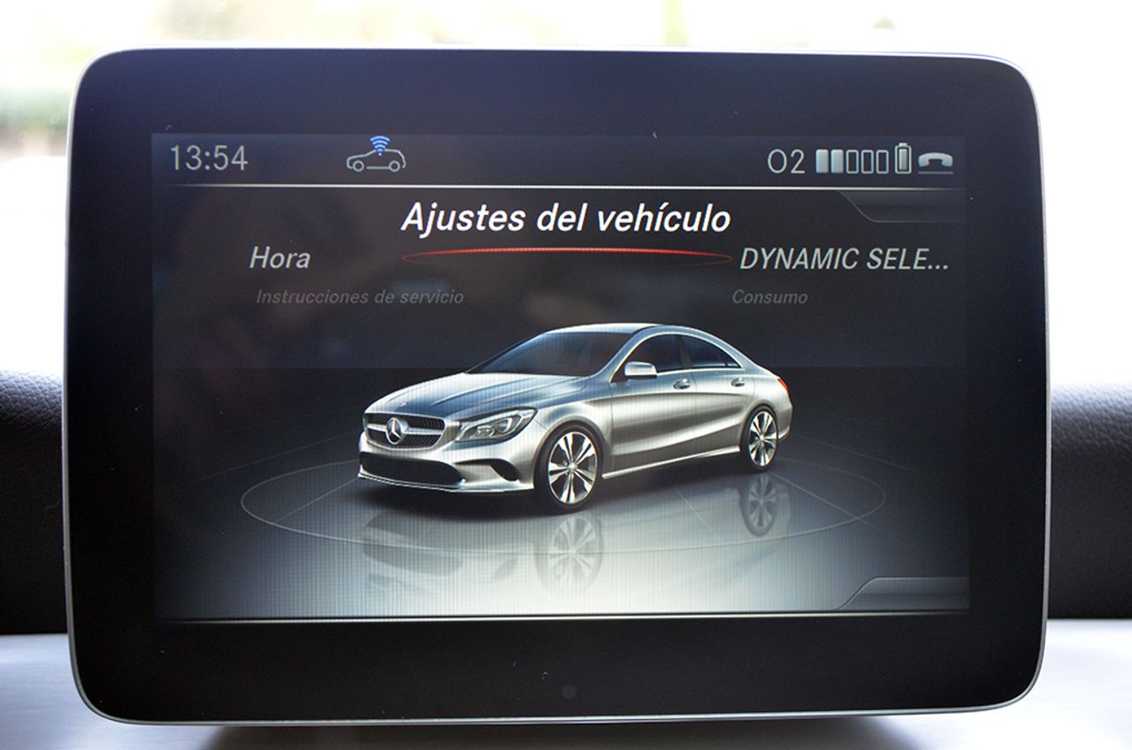 Mercedes Clase CLA 200d 136cv AMG - Foto 39