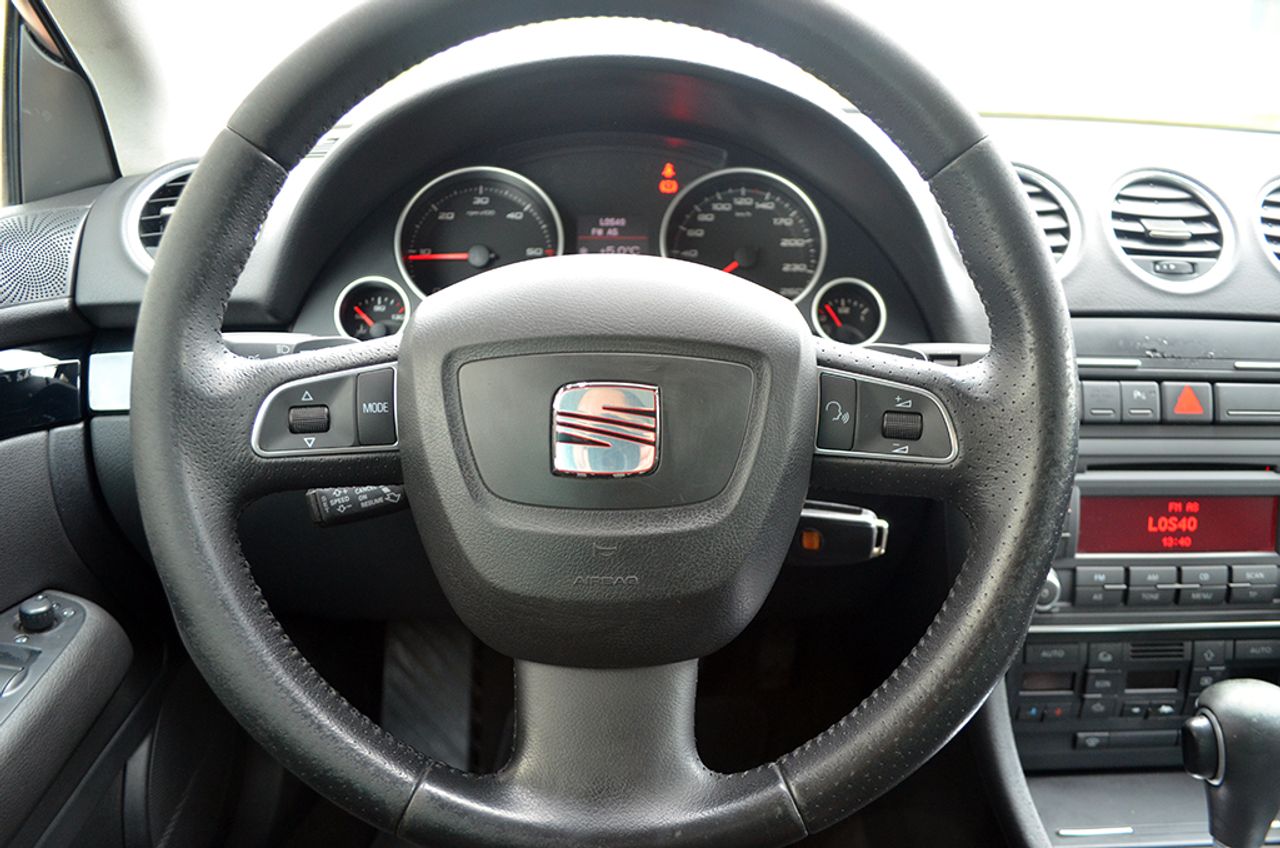 Seat Exeo Style 2.0 TDI CR 143 CV Multitronic - Foto 18