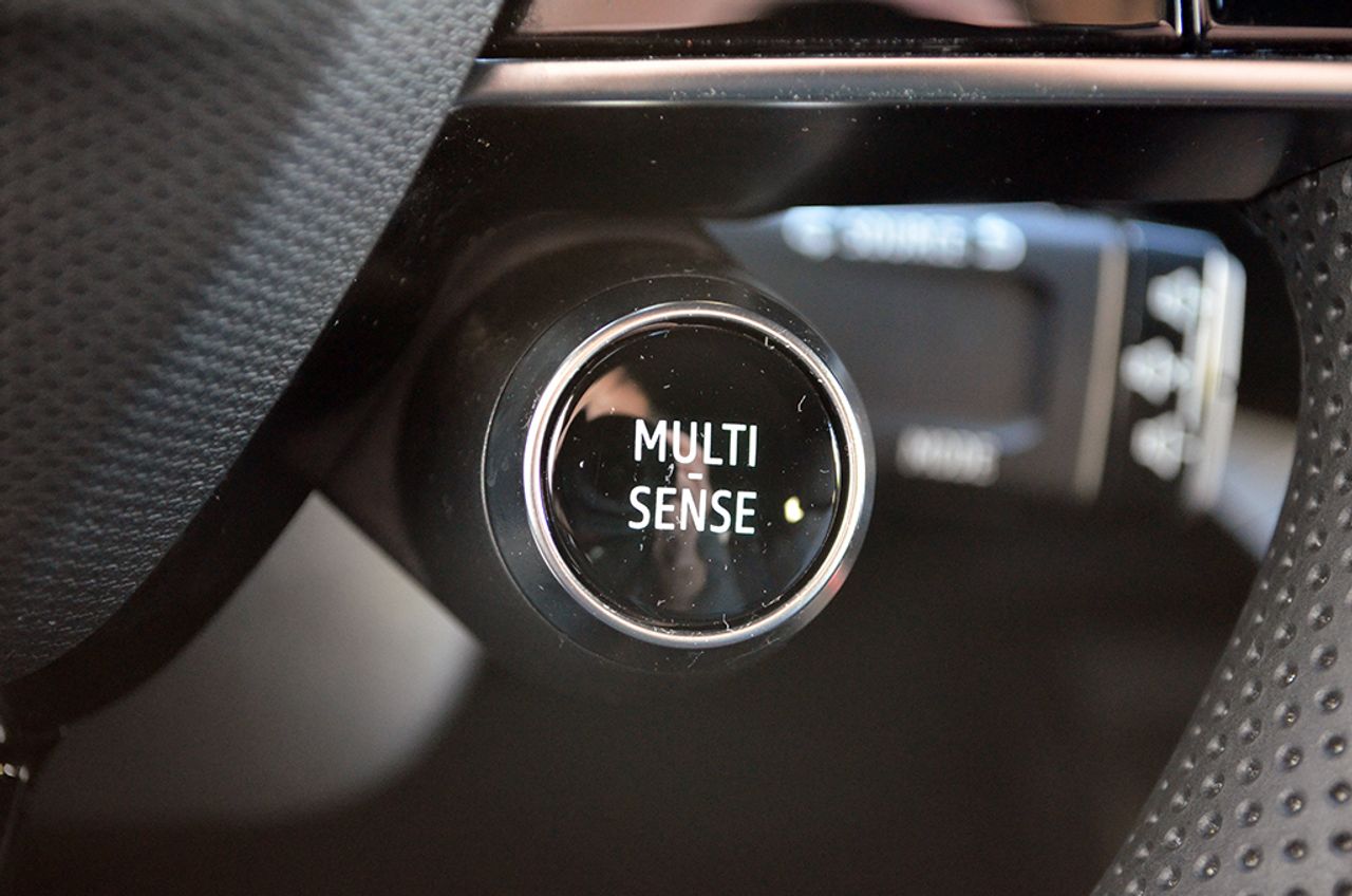 Renault 5 E-Tech Techno 150cv Autonomía Confort 52kWh - Foto 20