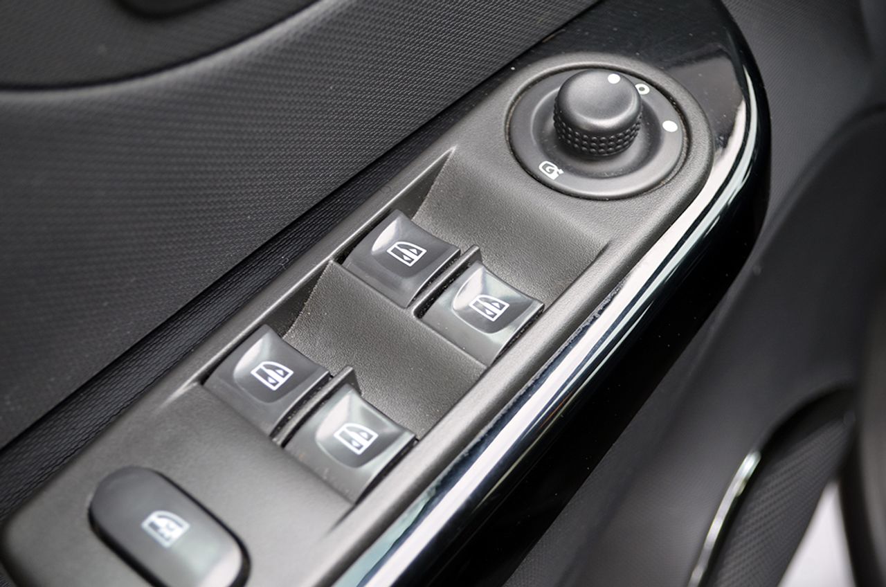 Renault Captur Zen TCe 120 EDC - Foto 37